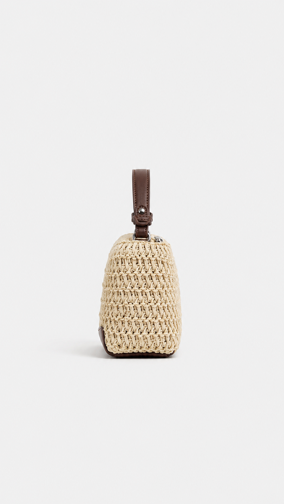 Voralis beige crossbody bag - strap detail